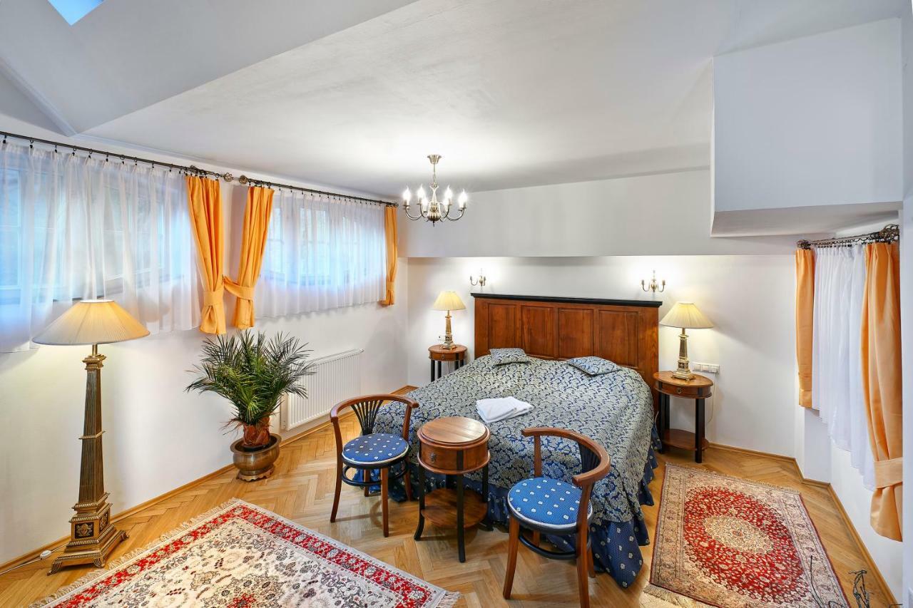 Salvator 4*